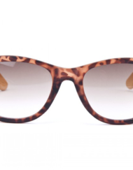 Bamboe zonnebril met luipaardprint voorkant, Brillenbaas